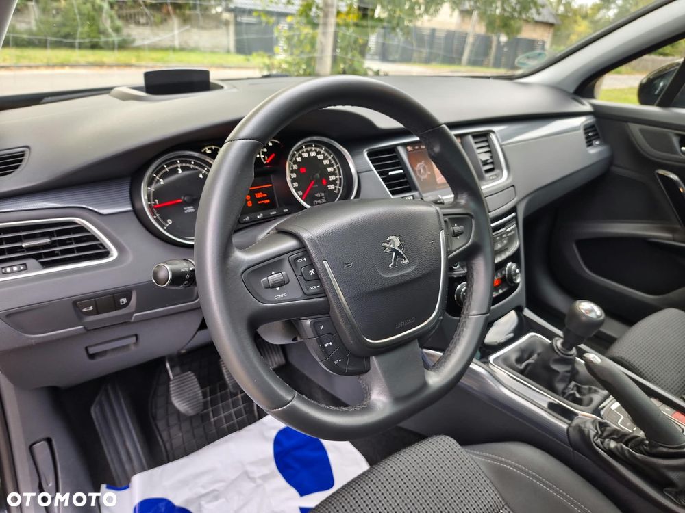 Peugeot 508 HDi FAP 160 Active - 23