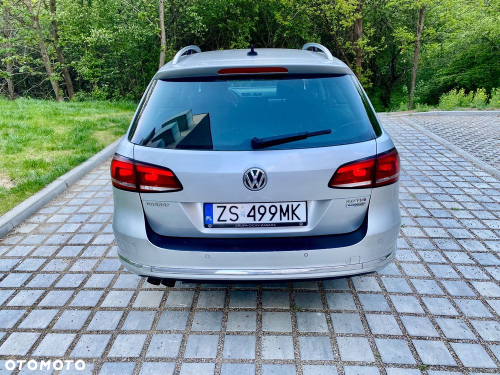 Volkswagen Passat 2.0 TDI DPF DSG Individual Chrom - 5