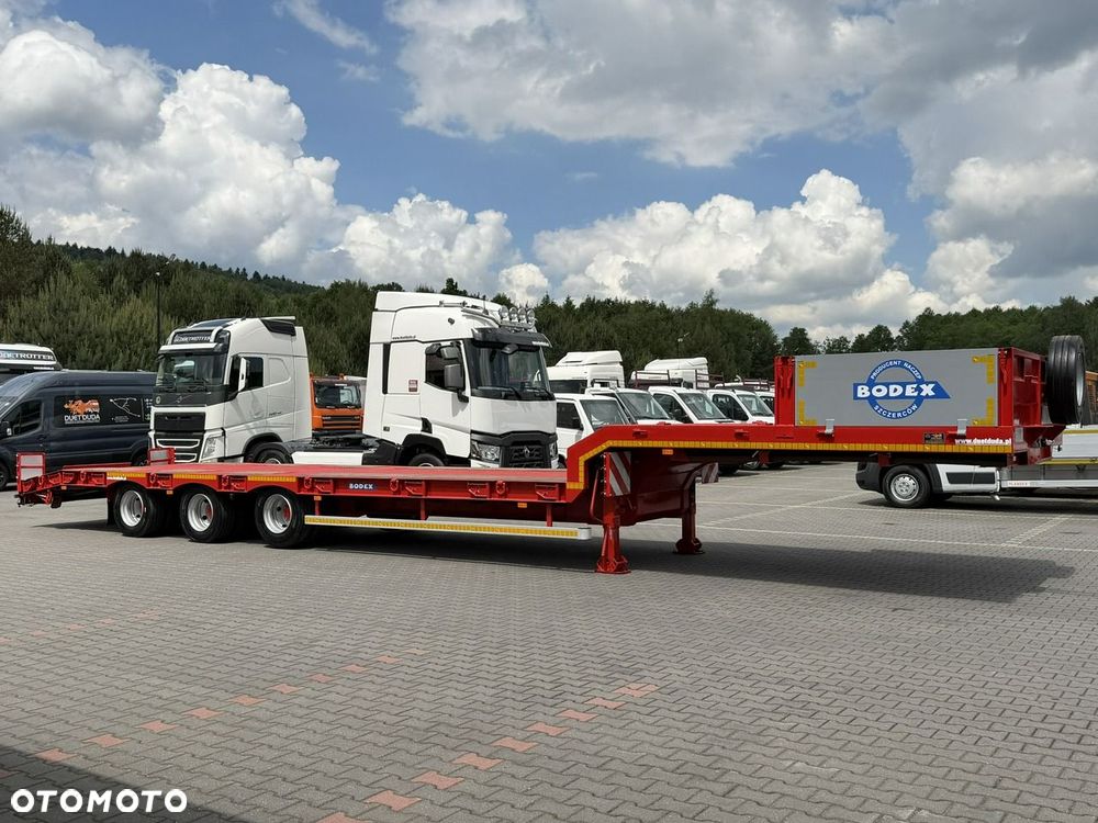 Bodex NN3J Ładowność: 26.500kg 3osie SAF Przednia Podnoszona WABCO - 2