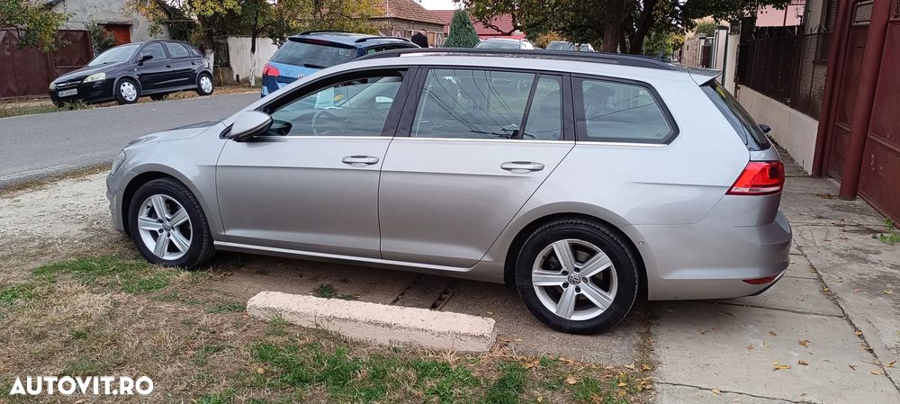 Volkswagen Golf Variant 1.6 TDI DPF Highline - 4
