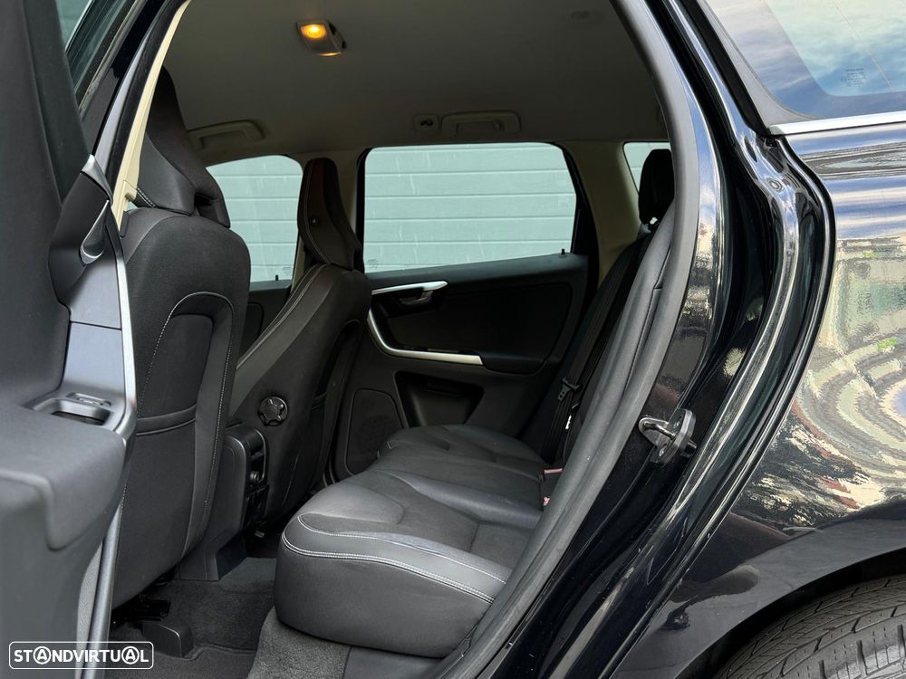 Volvo XC 60 2.0 D3 Drive V.Ocean Race Start/Stop - 12
