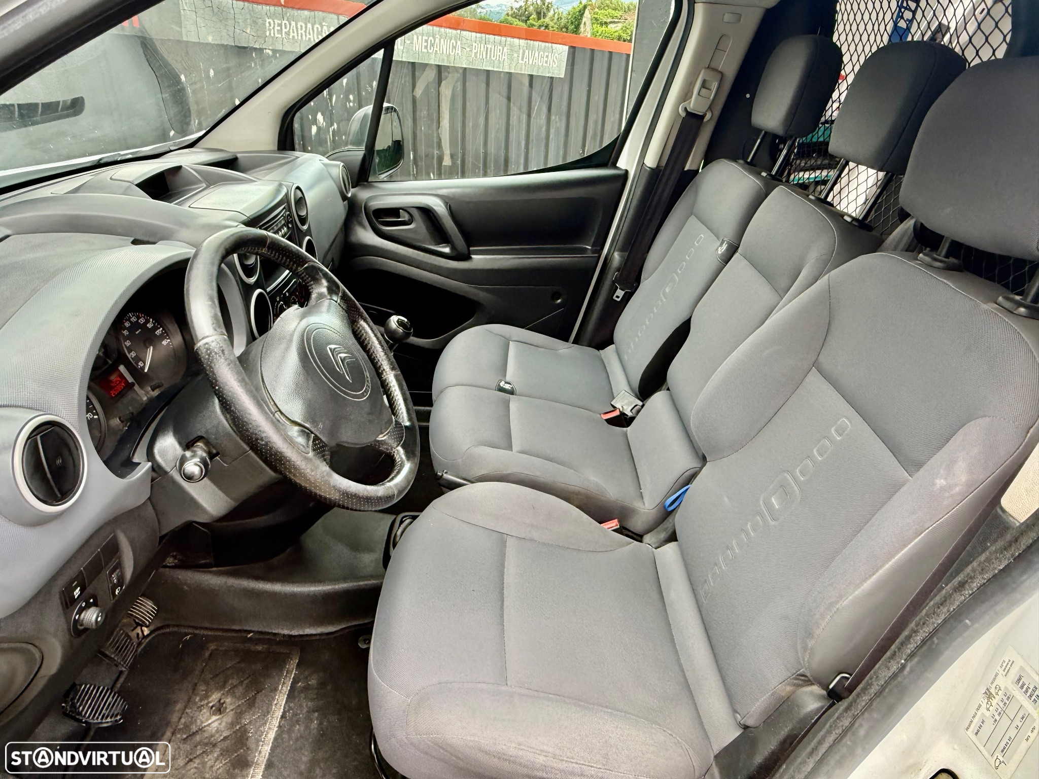 Citroën Berlingo 1.6 HDI 100 CV 3 LUGARES - 27