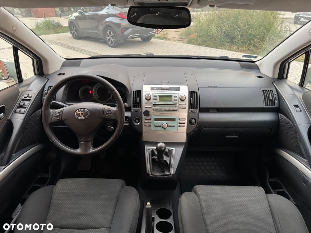 Toyota Corolla Verso 2.0 D-4D Terra 7os - 14