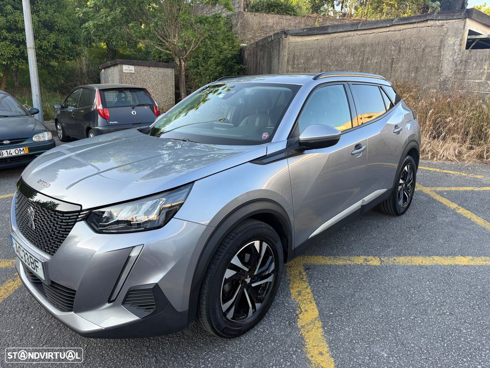 Peugeot 2008 1.2 PureTech Allure - 3