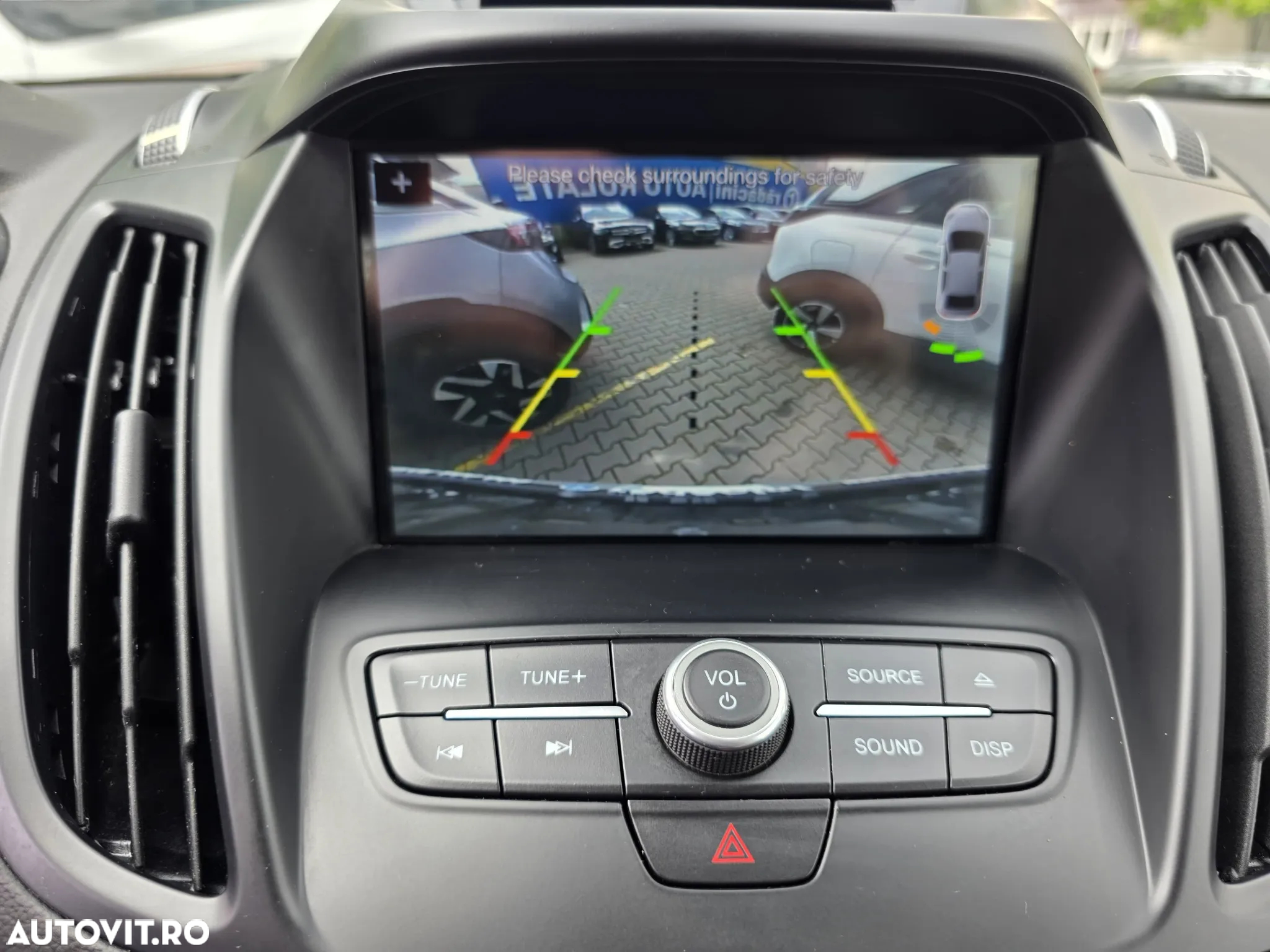 Ford Kuga - 14