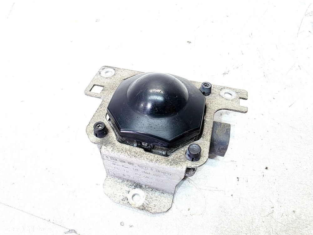 RADAR CZUJNIK DISTRONIC SENSOR ACC PRAWY AUDI Q7 4M 4M0907561E 4M0907574 - 4