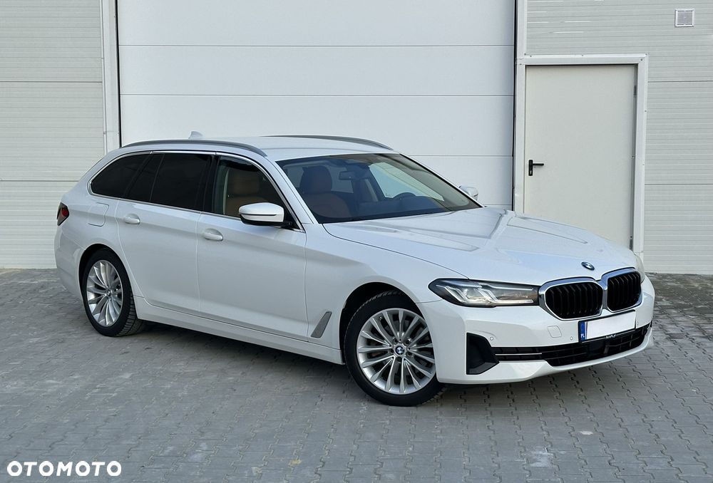 BMW Seria 5 520d xDrive - 10