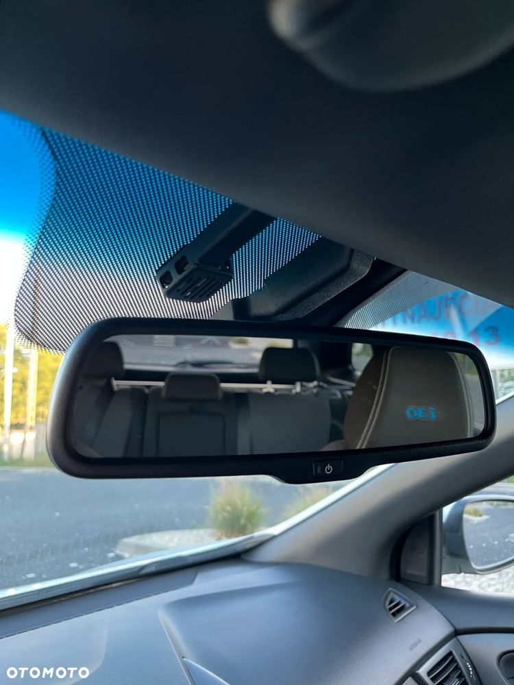 Hyundai i30 1.6 GDI BlueDrive Premium DCT - 3