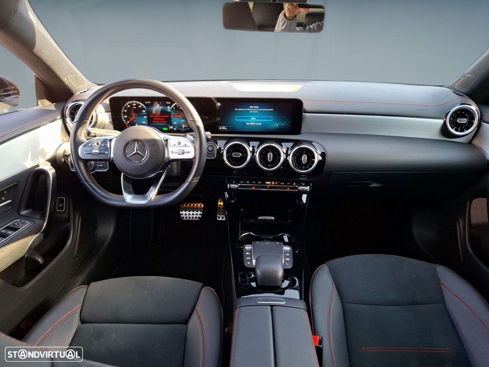 Mercedes-Benz CLA 250 e AMG Line - 12