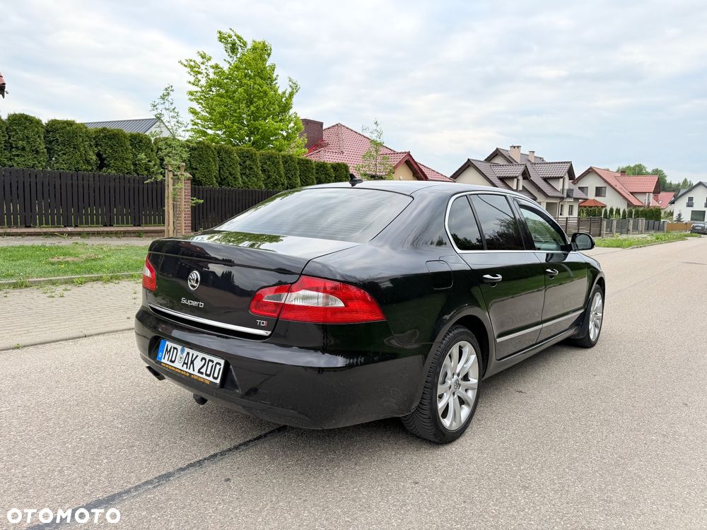 Skoda Superb - 16