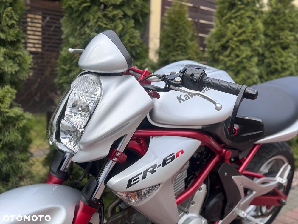Kawasaki ER - 11