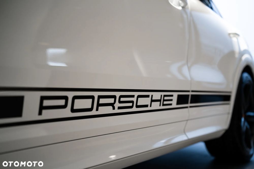 Porsche Cayenne - 24