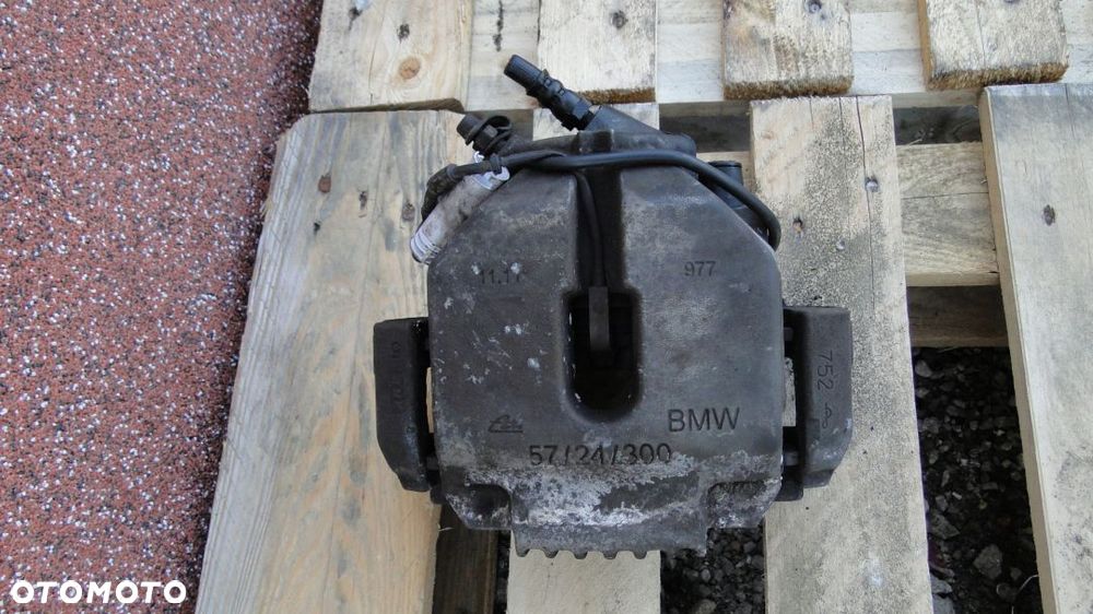 BMW 3 E91 E90 ZACISK HAMULCOWY LEWY PRZÓD 2.0D - 1