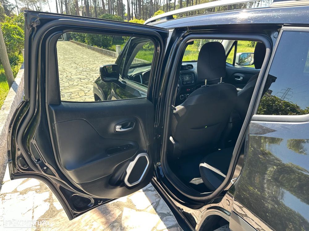 Jeep Renegade 1.6 MJD SkyEdition - 23
