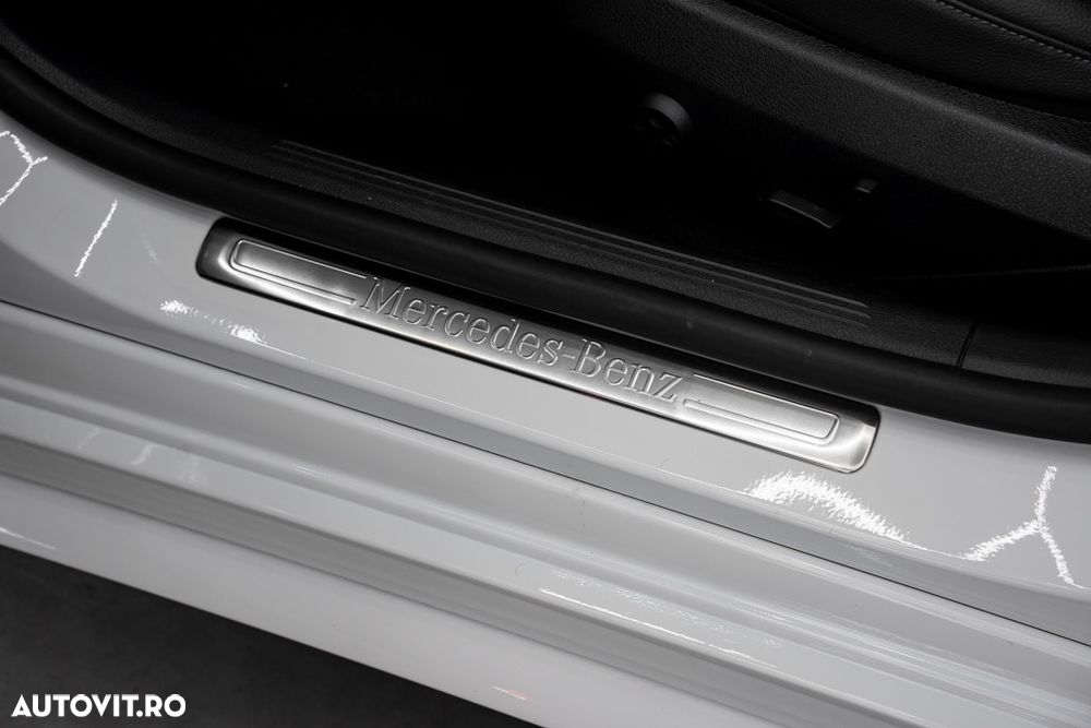 Mercedes-Benz C 300 e 9G-TRONIC AMG Line Advanced - 30