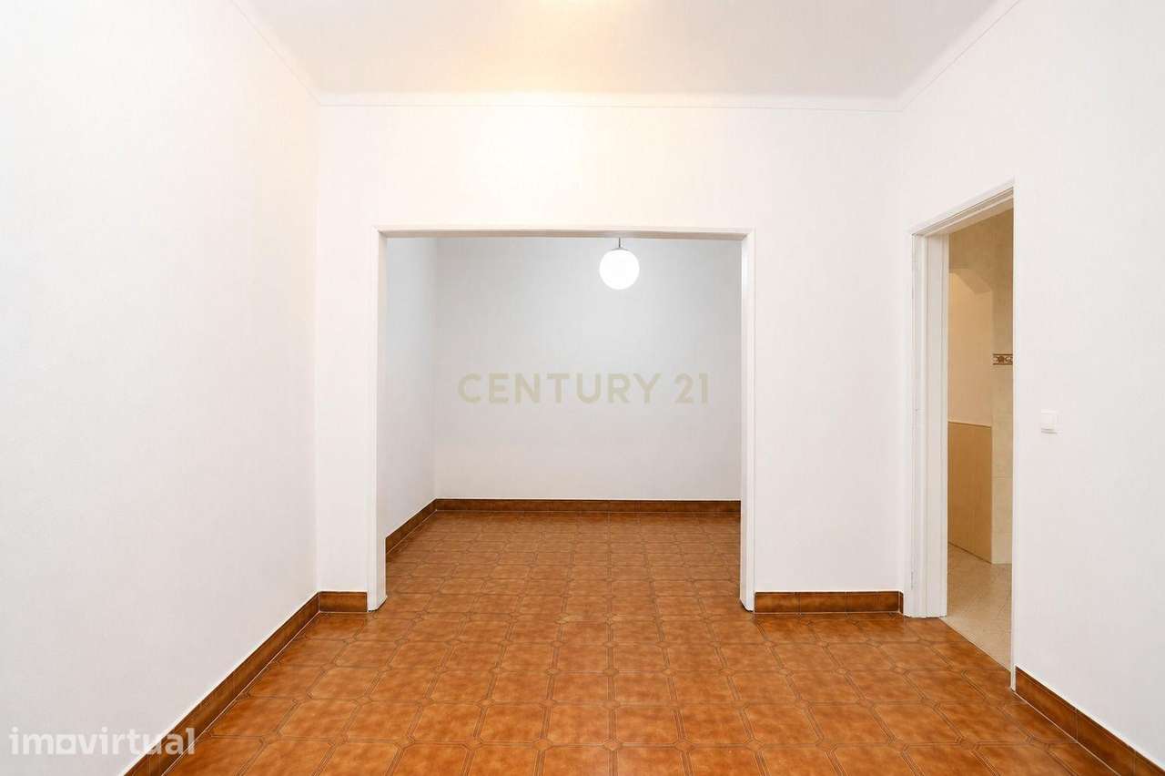 Apartamento T2 no Vale da Amoreira - Grande imagem: 3/16