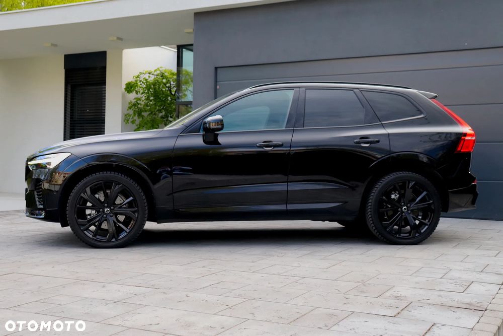 Volvo XC 60 B5 B AWD Ultra Black Edition - 1