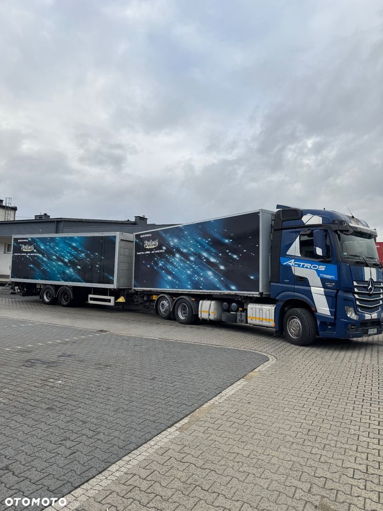 Mercedes-Benz Actros - 2