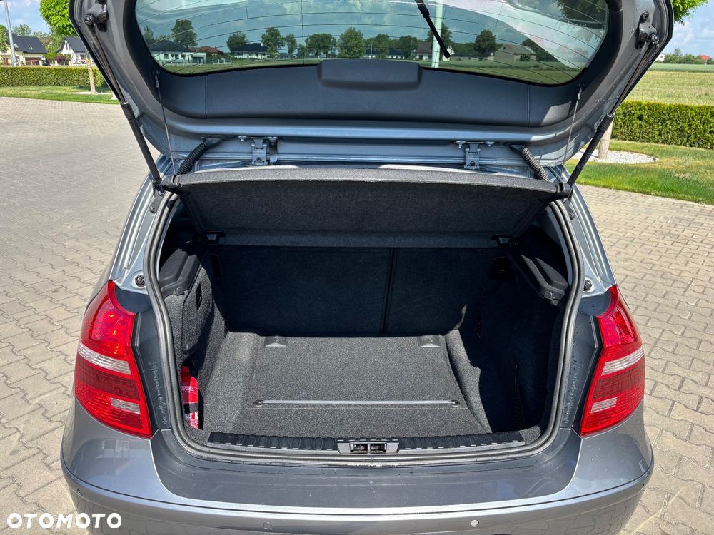 BMW Seria 1 116d - 12