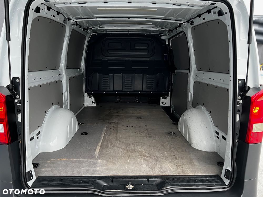 Mercedes-Benz VITO - 17