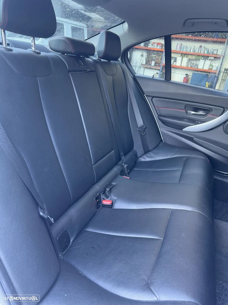 BMW 328 i Auto Pack M - 11