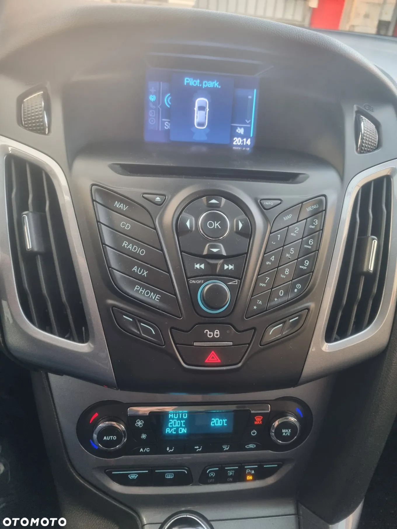 Ford Focus 1.0 EcoBoost Titanium - 11