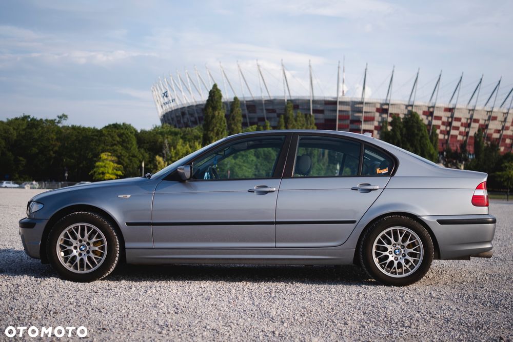 BMW Seria 3 318i - 2