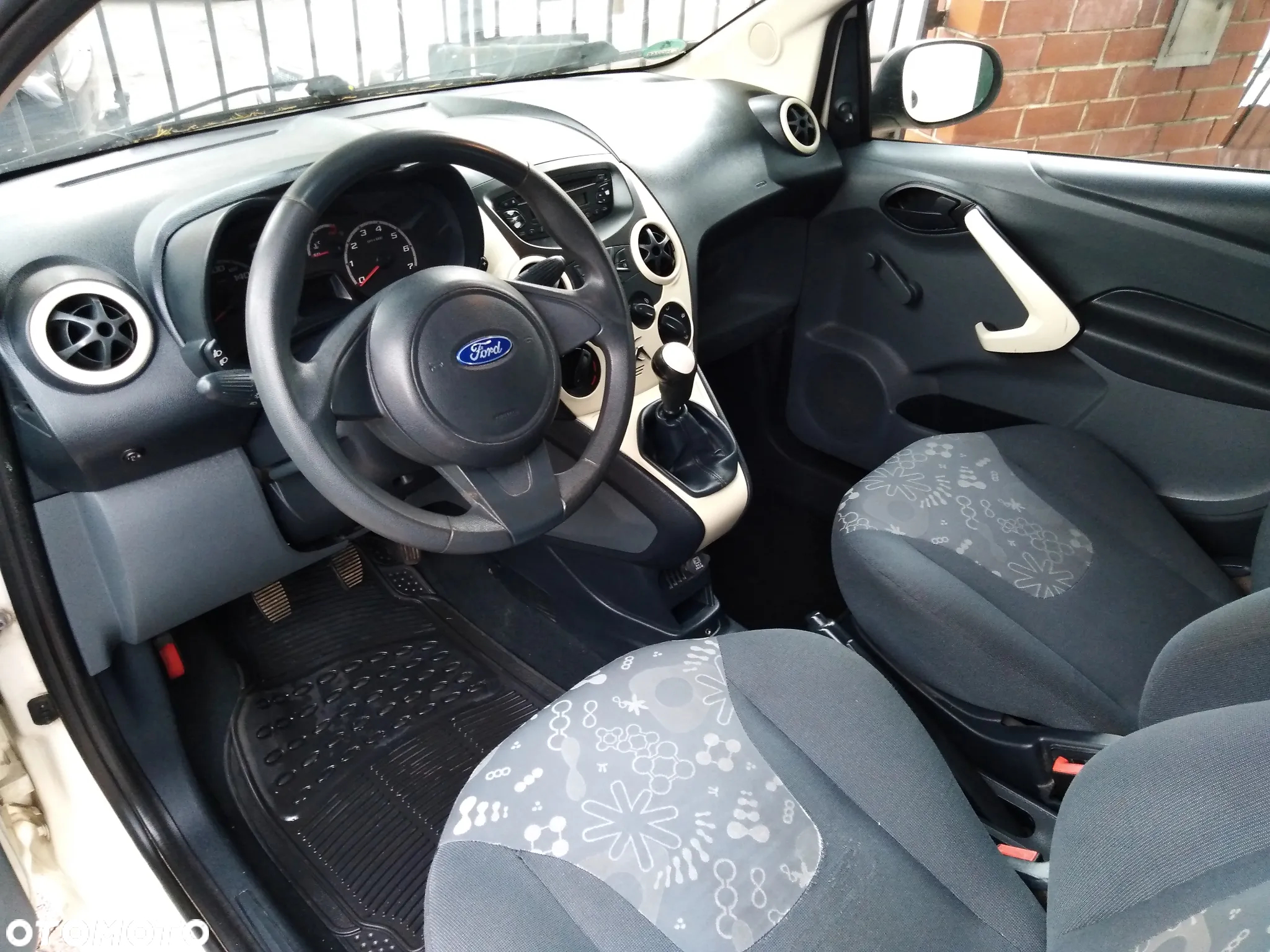 Ford KA - 6