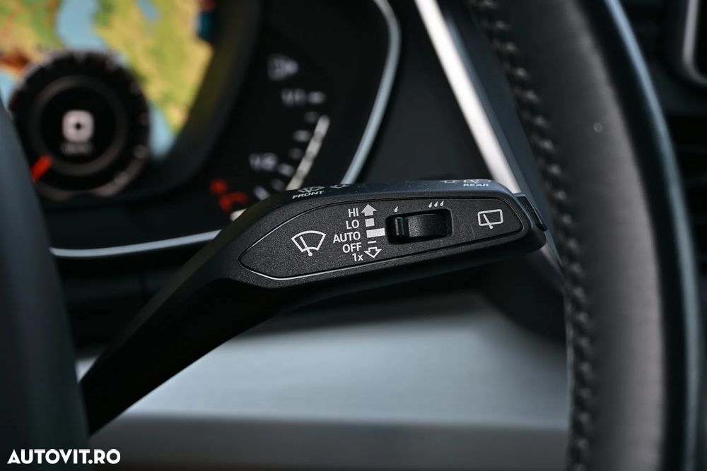 Audi Q5 2.0 40 TDI quattro S tronic Design - 24