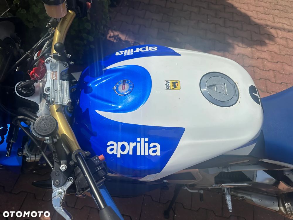 Aprilia Tuono - 6