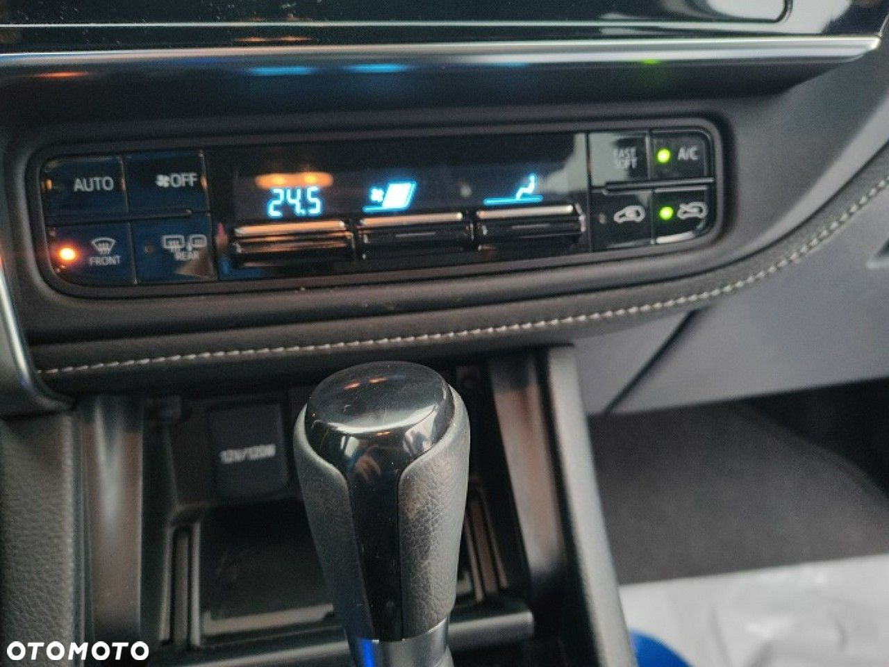 Toyota Auris - 22