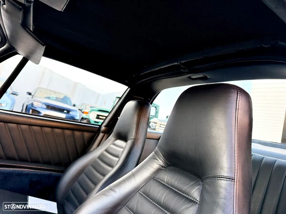 Porsche 911 Série G - 20