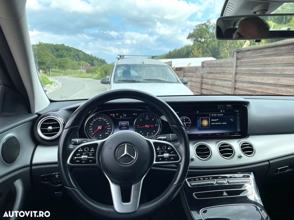 Mercedes-Benz E 220 d 4Matic 9G-TRONIC Avantgarde - 7