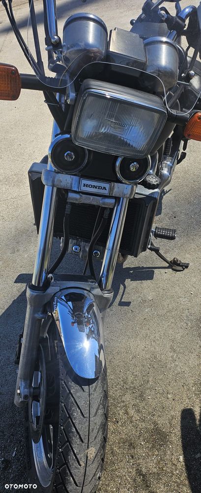 Honda VF - 9