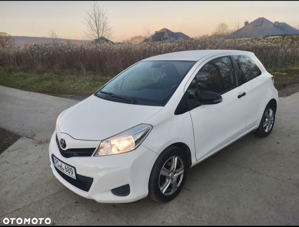 Toyota Yaris 1.33 Active - 1