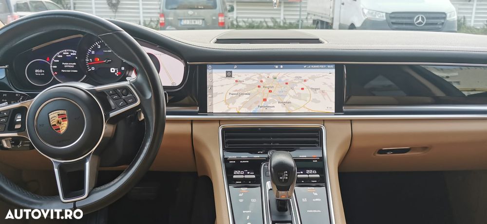 Porsche Panamera 4 - 9