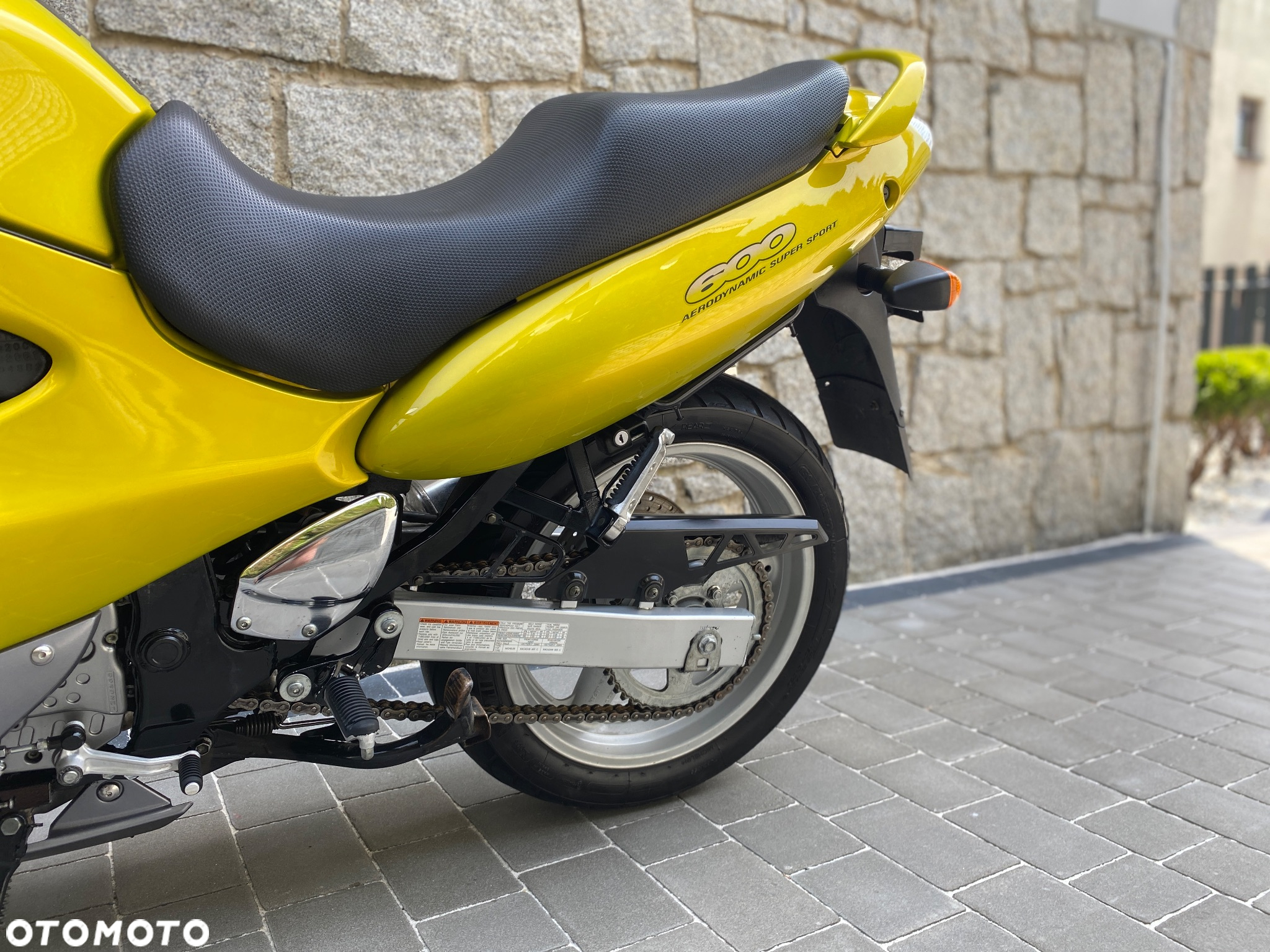 Suzuki GSX - 14