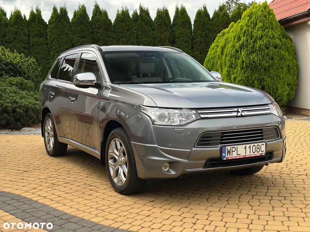 Mitsubishi Outlander - 8