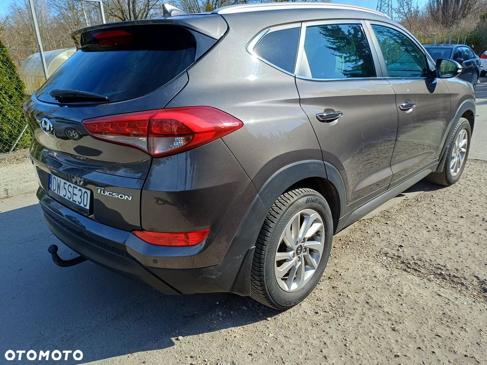Hyundai Tucson 1.7 CRDI BlueDrive Style 2WD - 4