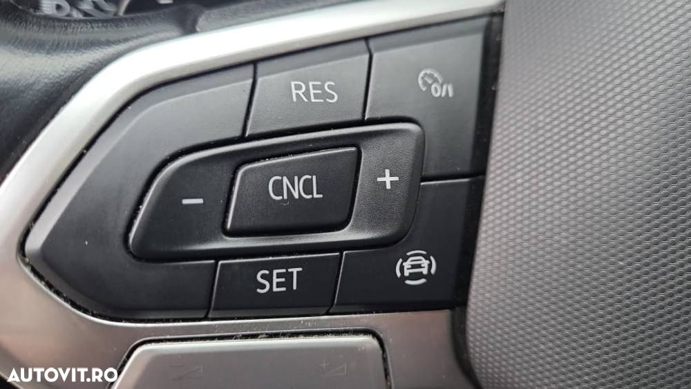 Volkswagen T-Cross 1.0 TSI DSG Life - 12