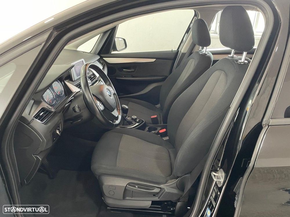 BMW 216 Active Tourer d Line Luxury - 6