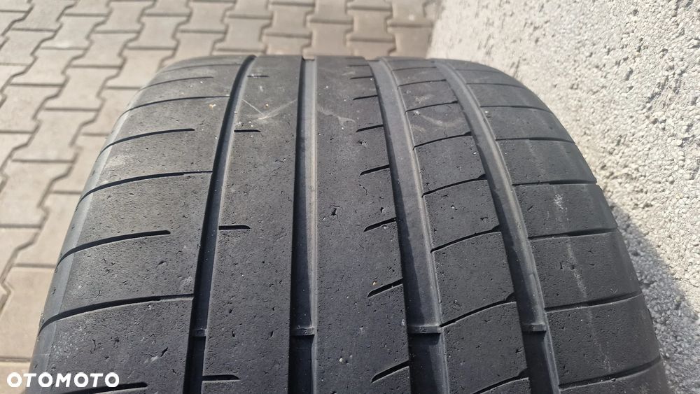 Opony do Porsche Taycan 21' letnie 2 szt. - 4