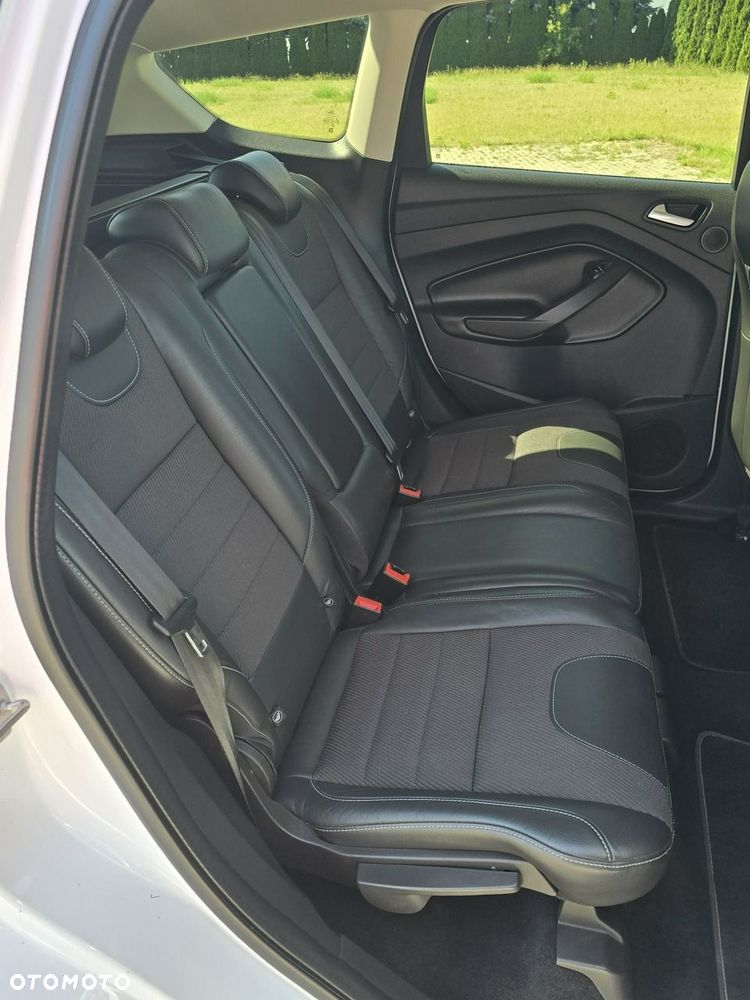 Ford Kuga - 21