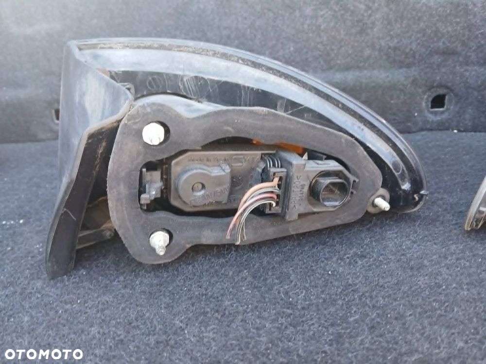 Seat Cordoba Lampa tylna w błotnik lewa, prawa - 4