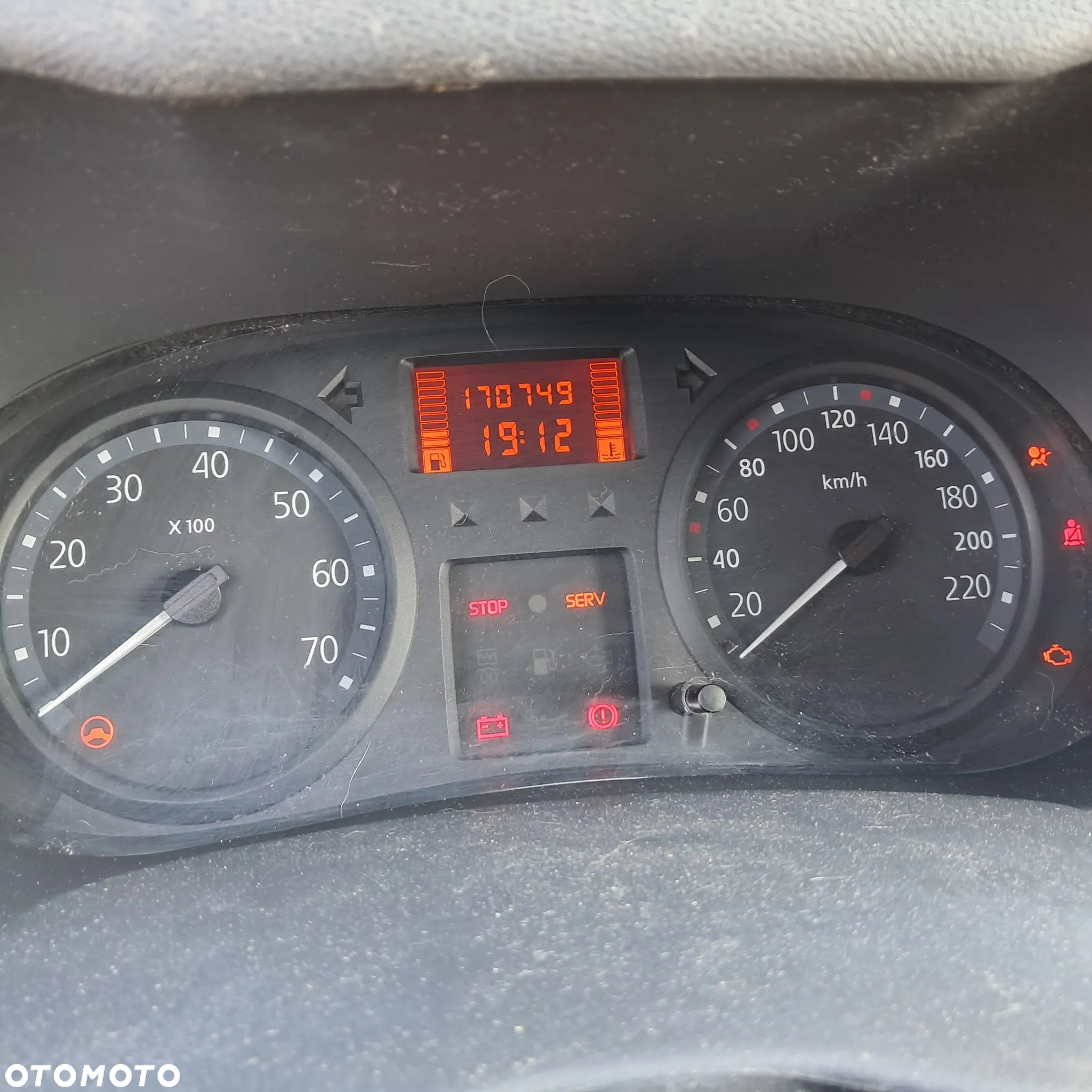 Renault Clio - 10