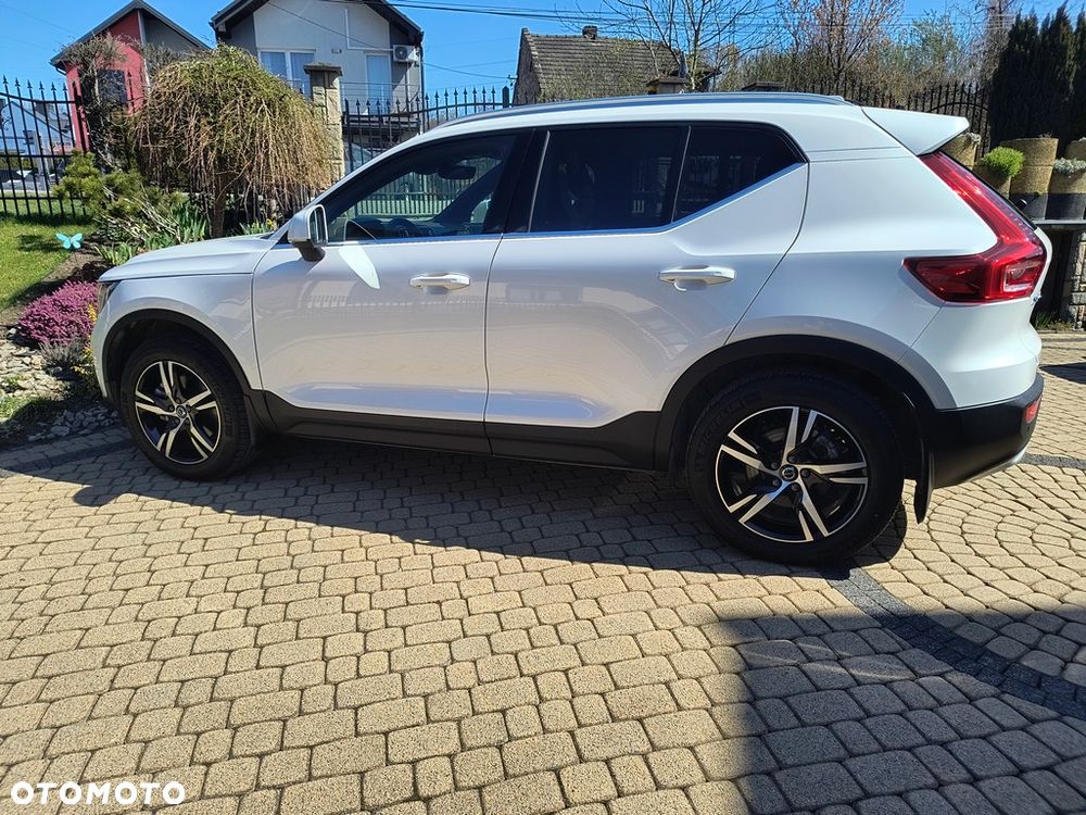 Volvo XC 40 B5 B AWD Geartronic RDesign - 6