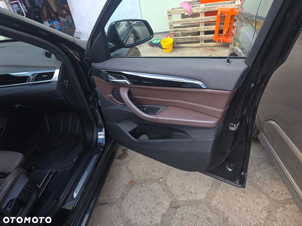 BMW X1 sDrive18i Business Edition - 14