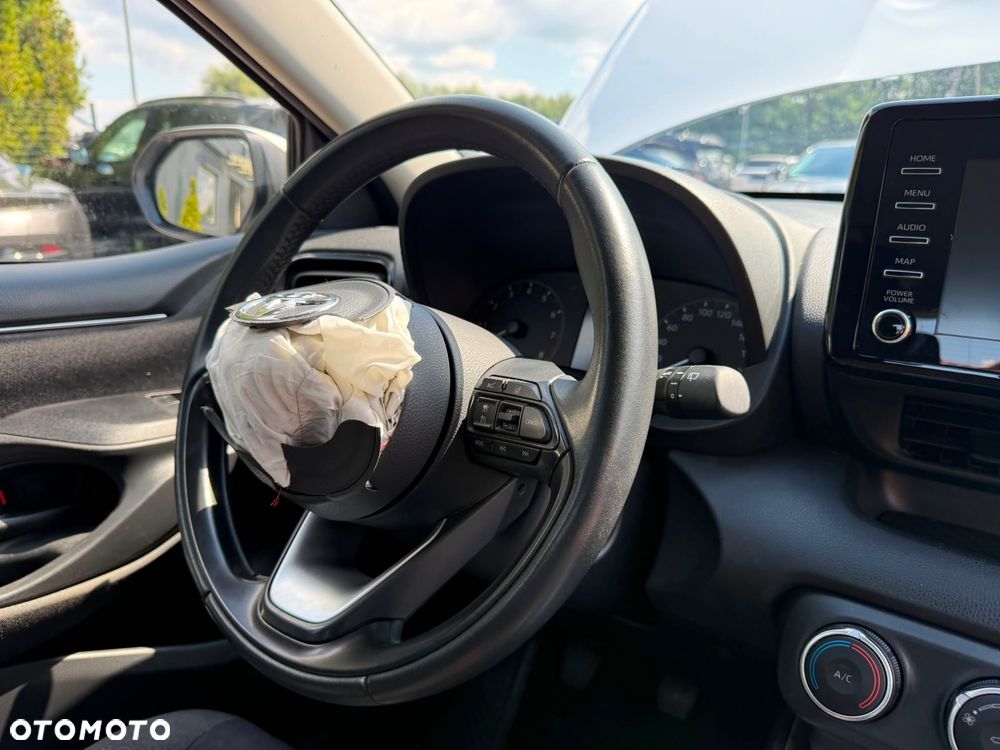 Toyota Yaris 1.0 Active - 17