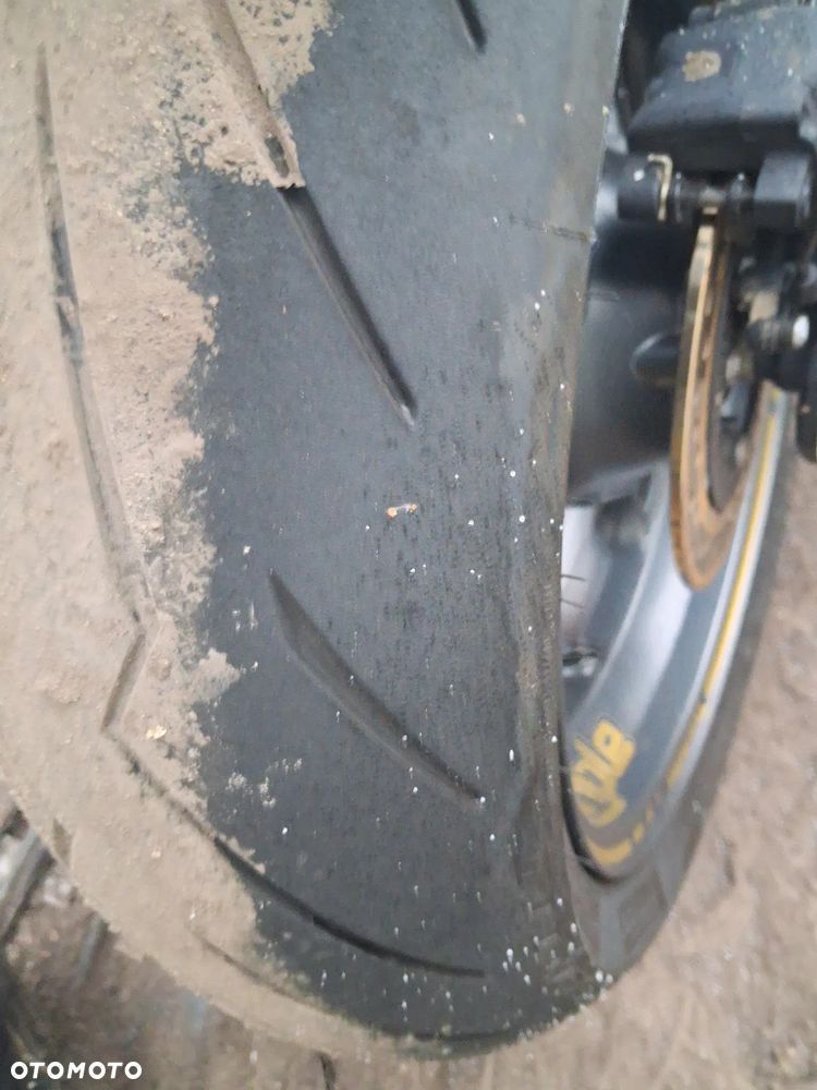 Triumph Street Triple - 15