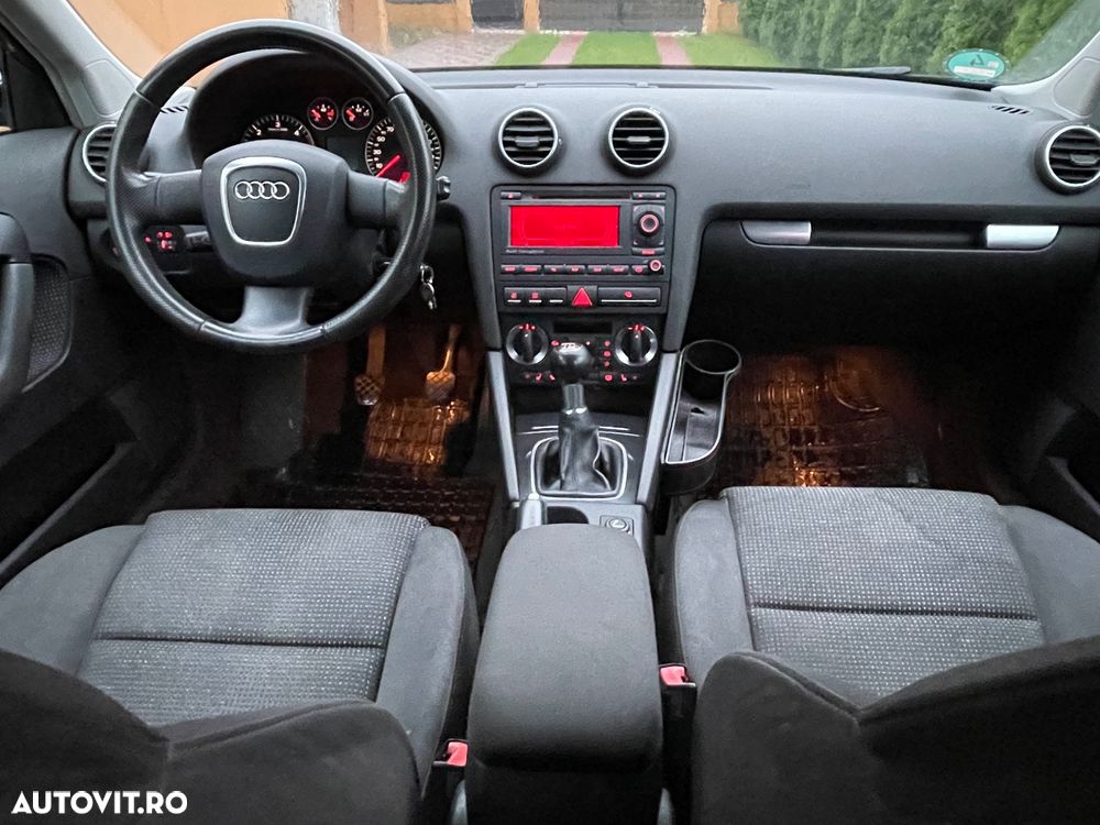 Audi A3 Sportback 2.0 TDI Ambiente - 6